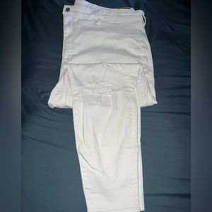 American Eagle White Stretch denim